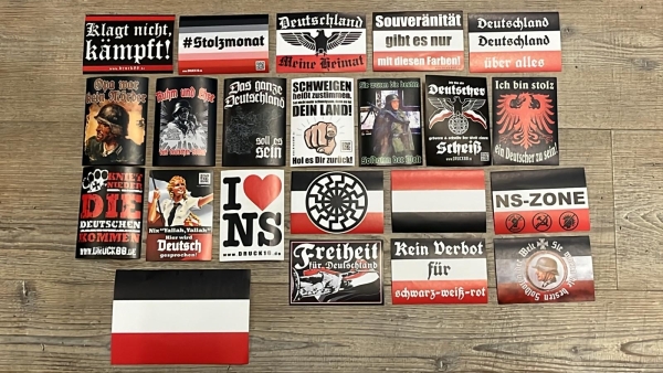 Aktivisten Paket - DEUTSCHLAND - 300 Stück + Fahne Sachsen-Anhalt schwarz-weiß-rot Aktivisten Paket - DEUTSCHLAND - 300 Stück + Fahne Sachsen-Anhalt schwarz-weiß-rot