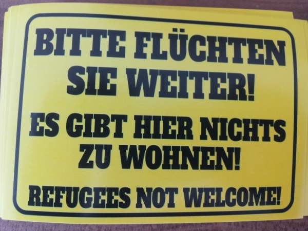 Bitte flüchten Sie weiter - Aufkleber Paket 10 Stück Bitte flüchten Sie weiter - Aufkleber Paket 10 Stück