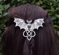 Haarspange - keltische Fledermaus Haarspange - keltische Fledermaus